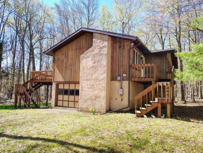 156 Big Bass Drive Drive, Gouldsboro, Pennsylvania 18424, USA
