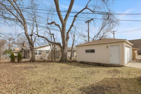 4538 Dempster Street, Skokie, Illinois 60076, Amerika Birleşik Devletleri