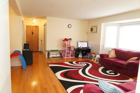 527 W. Eastman St West Unit 2A, Arlington Heights, Illinois 60005, Amerika Birleşik Devletleri
