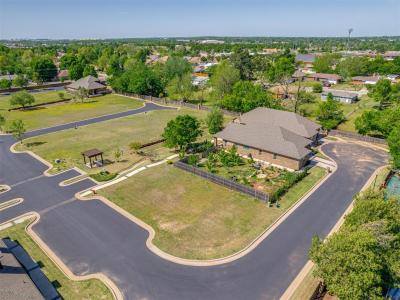 9227 Joan Drive, Midwest City, אוקלהומה 73130, ארצות הברית של אמריקה