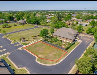 9234 Elaine Drive, Midwest City, Oklahoma 73130, Estados Unidos