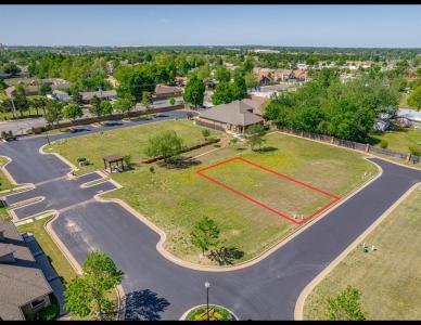 9228 Joan Drive, Midwest City, אוקלהומה 73130, ארצות הברית של אמריקה