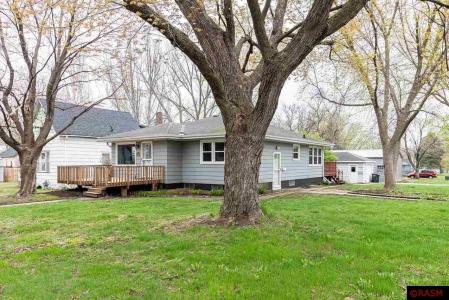 1429 S 4th Street, St. Peter, Minnesota 56082, USA