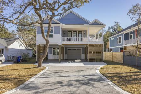 2107 E Yacht Drive, Oak Island, North Carolina 28465, USA