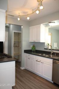 930 W Mackenzie Dr, Phoenix, Arizona 85013, USA