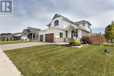 114 OLD FIELD LANE, Central Elgin, Ontario N5L 0A9, Canada