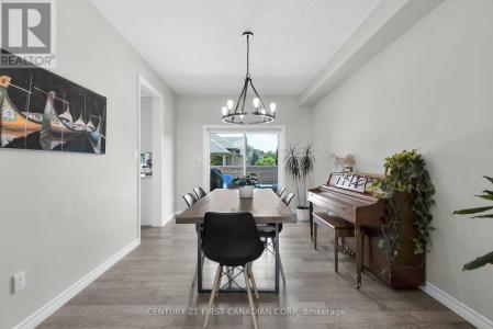 114 OLD FIELD LANE, Central Elgin, Ontario N5L 0A9, Canada