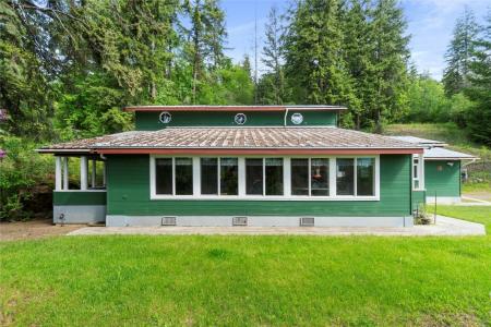 6497 LINDSAY ROAD, Magna Bay, British Columbia V0E 1M7, Canada