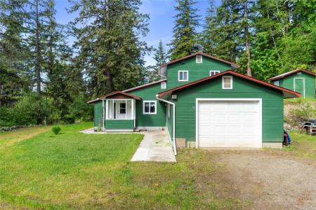 6497 LINDSAY ROAD, Magna Bay, British Columbia V0E 1M7, Canada