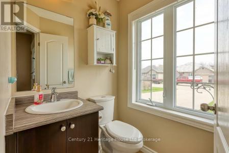 27 TOMPKINS COURT, Norwich (norwich Town), Ontario N0J 1P0, Canada