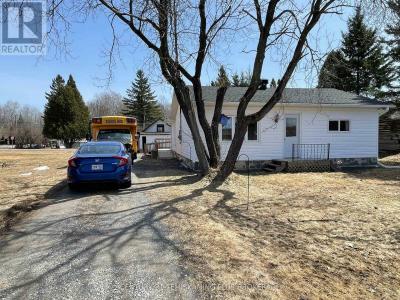 62 EMPIRE STREET, Latchford, Ontario P0J 1N0, Canadá
