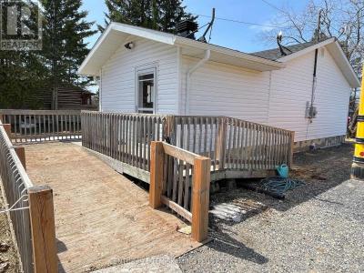 62 EMPIRE STREET, Latchford, Ontario P0J 1N0, Canadá
