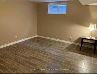 16 NICHOLAS DRIVE, St. Catharines, 安大略省 L2S 4C2, 加拿大