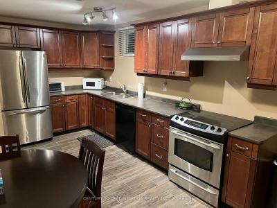 16 NICHOLAS DRIVE, St. Catharines, 安大略省 L2S 4C2, 加拿大