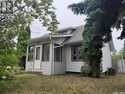 240 3RD AVENUE E, Biggar, Saskatchewan S0L 2V0, Canada