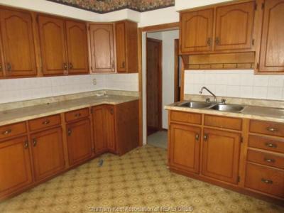 258 WILLIAM STREET, Dresden, Ontario N0P 1M0, Canada