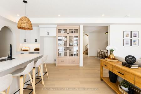 235 FOXBOROUGH PLACE, Thames Centre, Ontario N0M 2P0, Canada