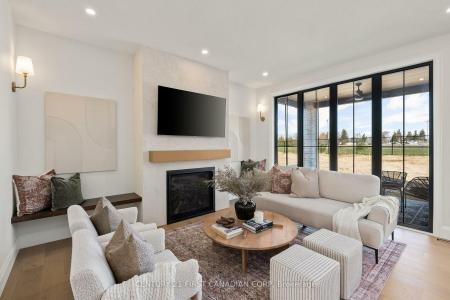 208 FOXBOROUGH PLACE, Thames Centre, Ontario N0M 2P0, Canada