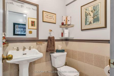 82 CANDY CRESCENT, Brampton, Ontario L6X 3Z9, Canada
