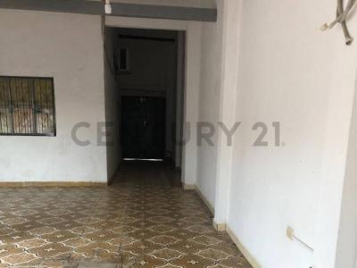ZONA CENTRAL, CALLE MANUEL LIMPIAS ENTRE COCHABAMBA Y CIPRIANO BARACE , Cercado, Beni 00001, Boliwia