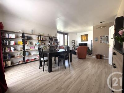 Montfermeil, Île-de-France 93370, Francia