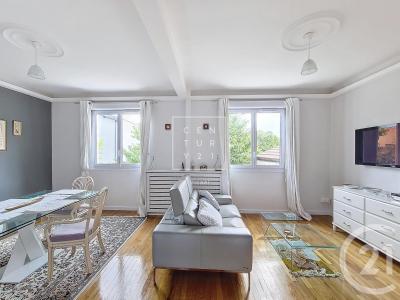 Clamart, Ilha De França 92140, França