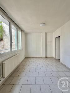 Moulins, Alvernia 03000, Francia