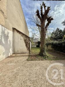 Moulins, Alvernia 03000, Francia