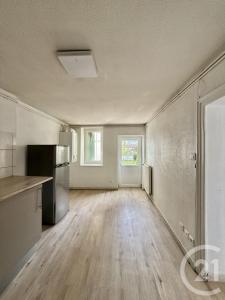 Moulins, Alvernia 03000, Francia