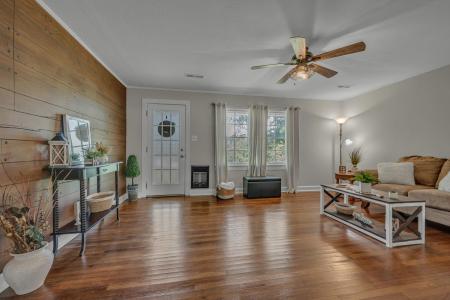 1025 Greenwood Rd, Charlotte, Tennessee 37036, USA