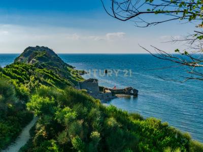 Gjiri I Lalzit, Durrës, Albania