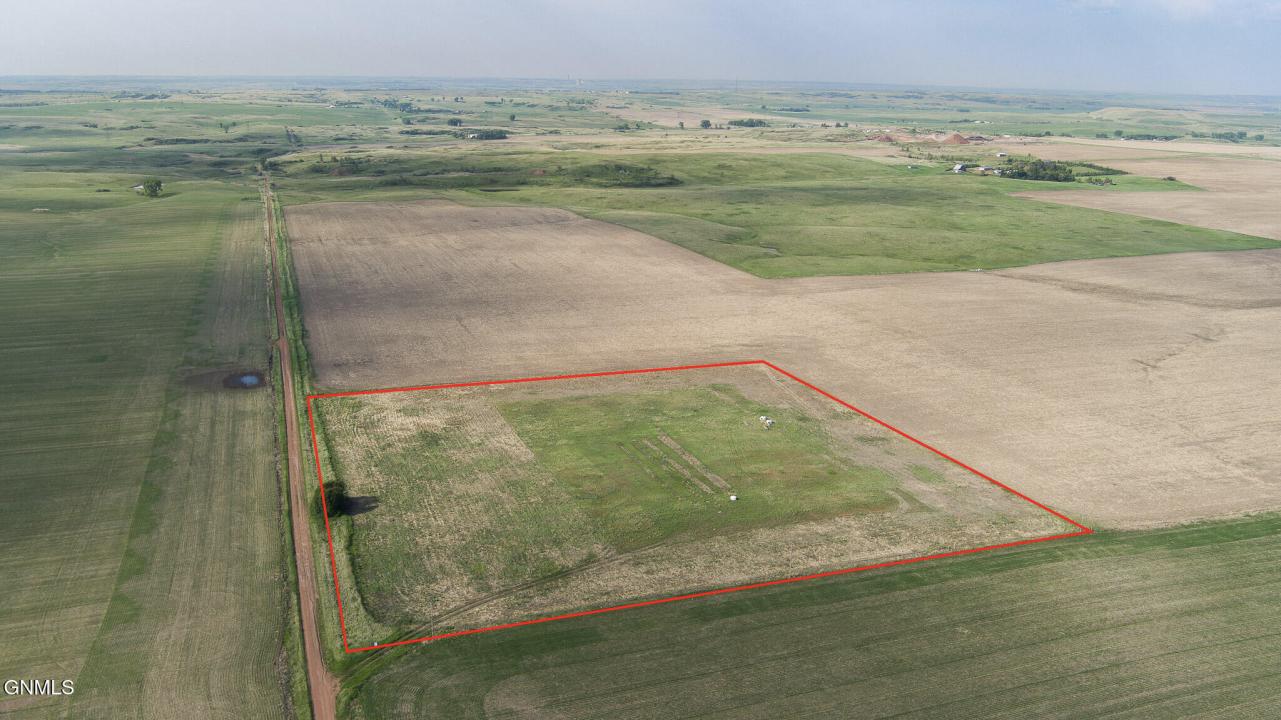 On 57th Avenue, Beulah, North Dakota 58523