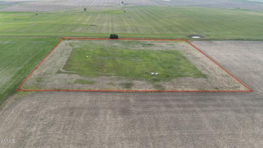 On 57th Avenue, Beulah, North Dakota 58523