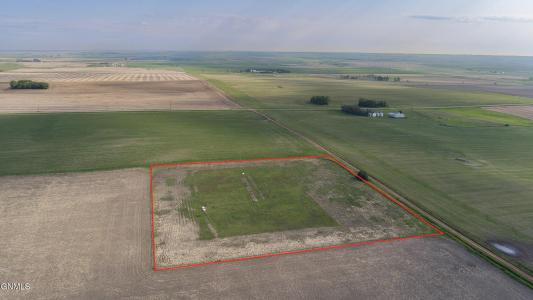 On 57th Avenue, Beulah, North Dakota 58523