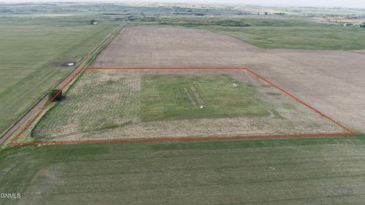 On 57th Avenue, Beulah, North Dakota 58523