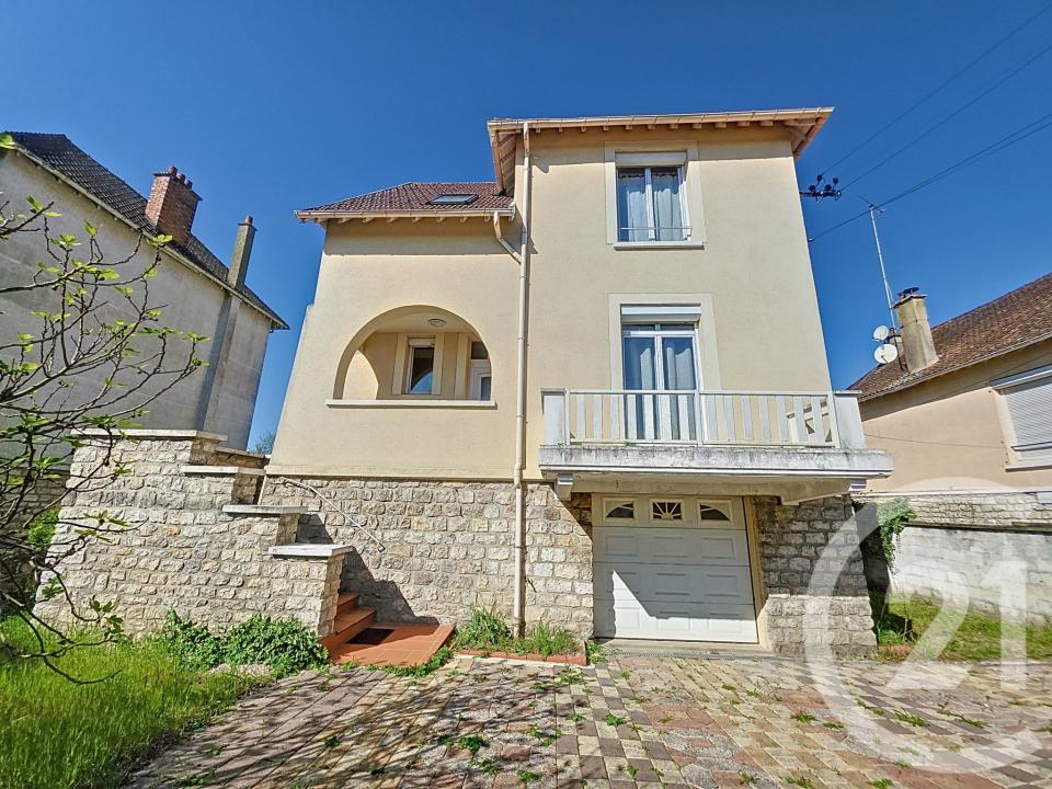 St Pierre Les Nemours, Île-de-France 77140, França