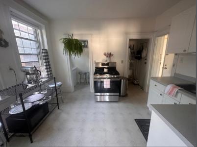 224 Jamaicaway , #9, Boston, Massachusetts 02130, USA