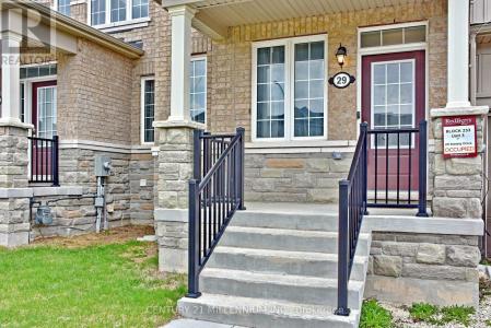 29 STATELY DRIVE, Wasaga Beach, Ontario L0M 1S0, Canada