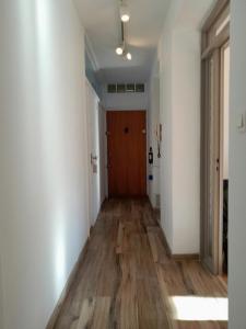 Rue Antoine Clesse 22 4-1, Mons, 7000, Belçika