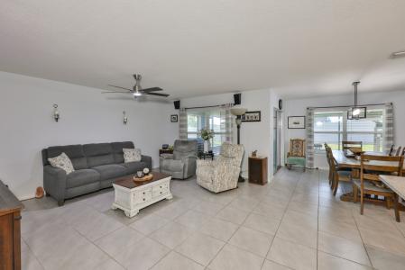 16704 Sunburst Lake St, Wimauma, Флорида 33598, Соединенные Штаты