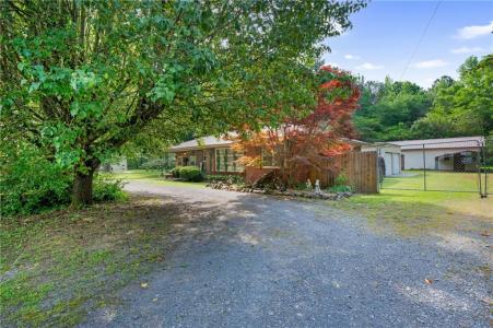 413 New Town Road NE, Calhoun, Georgia 30701