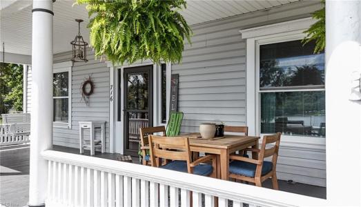 716 Front St., New Matamoras, West Virginia 45767