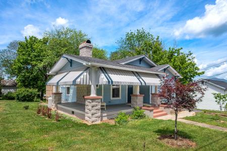 322 South Street, Bedford, Virginia 24523