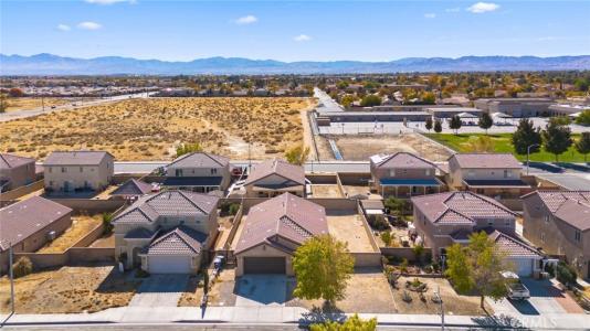 1810 E Jenner Street, Lancaster, California 93535, USA