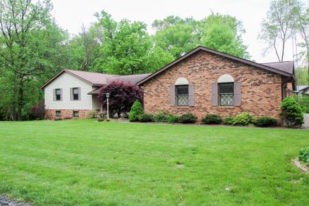 1790 W Apple Ave, West Terre Haute, インディアナ 47885, アメリカ合衆国
