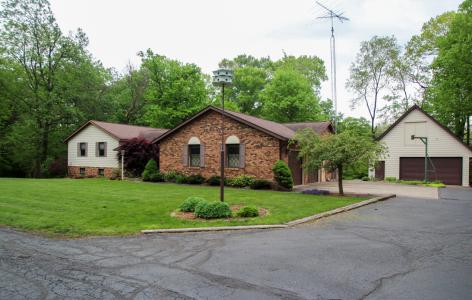 1790 W Apple Ave, West Terre Haute, インディアナ 47885, アメリカ合衆国