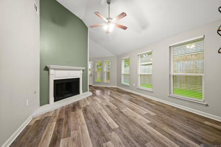 1636 W Fairview Dr, Baton Rouge, Louisiana 70816, USA