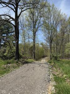 8448 E Dobbs Cemetary Road, Columbus, Indiana 47201, USA