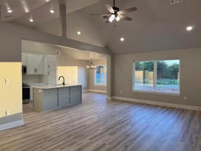 113 Weaver Way, Fletcher, Oklahoma 73541, USA