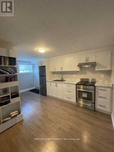 92 BECKETT AVENUE, Toronto (rustic), Ontario M6L 2B4, Canada